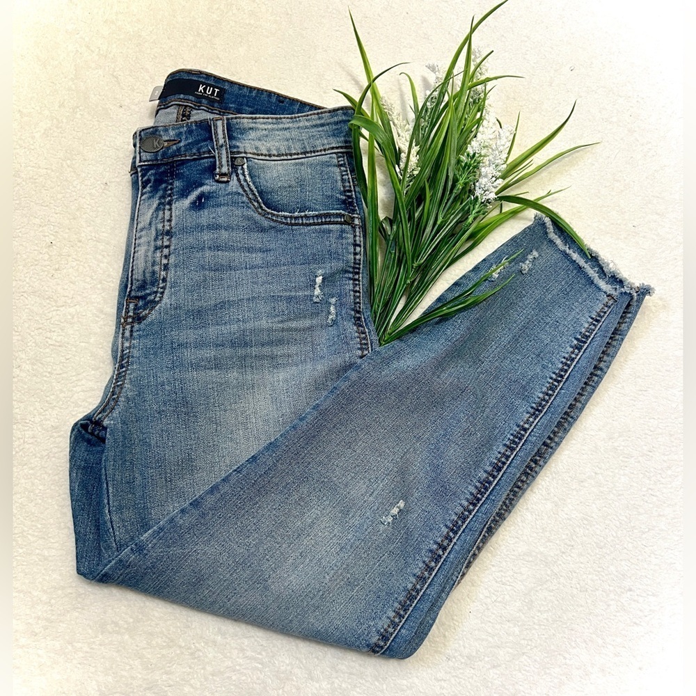 KUT from the Kloth Connie High Rise Fab Ab Crop Jean - Size 2 (27")